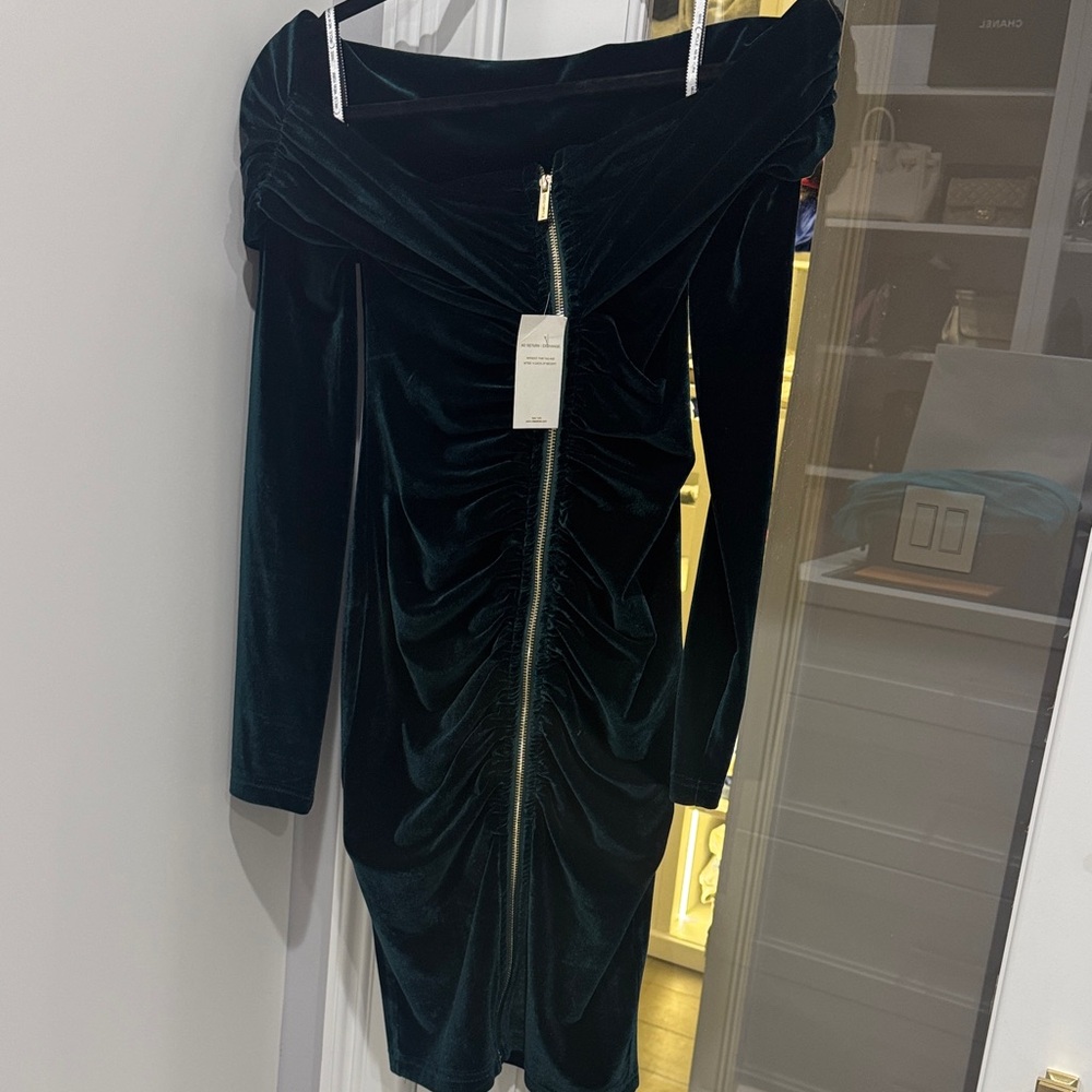 Elegant Velvet Off-Shoulder Dress